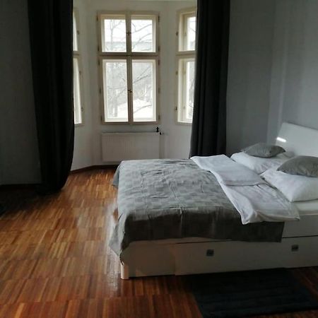 2 Bedrooms Close Vysehrad - Congress Centrum Prag Exterior foto