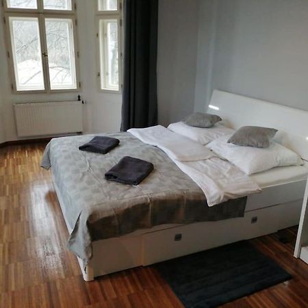 2 Bedrooms Close Vysehrad - Congress Centrum Prag Exterior foto