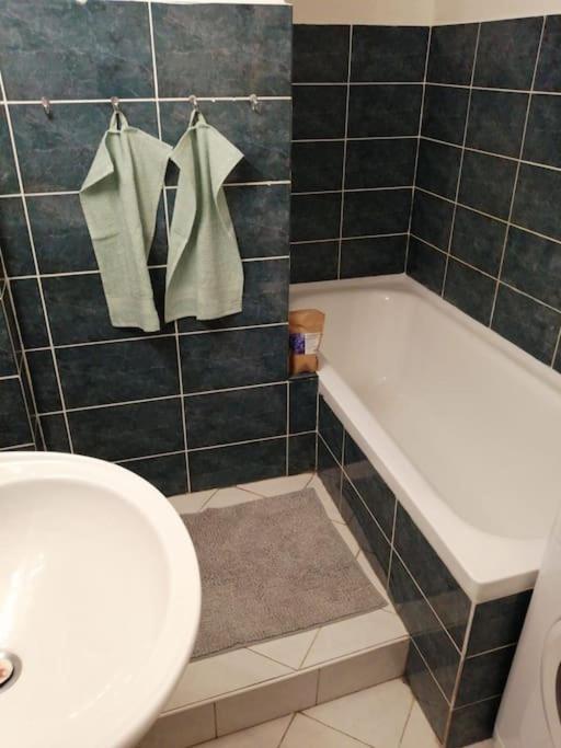 2 Bedrooms Close Vysehrad - Congress Centrum Prag Exterior foto